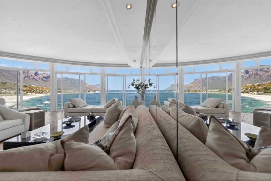 3 Bedroom Property for Sale in Clifton Western Cape